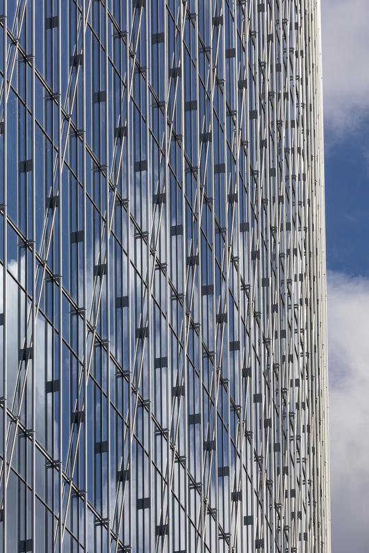 Curtain wall detail at 600 Canal Place in Richmond, Virginia