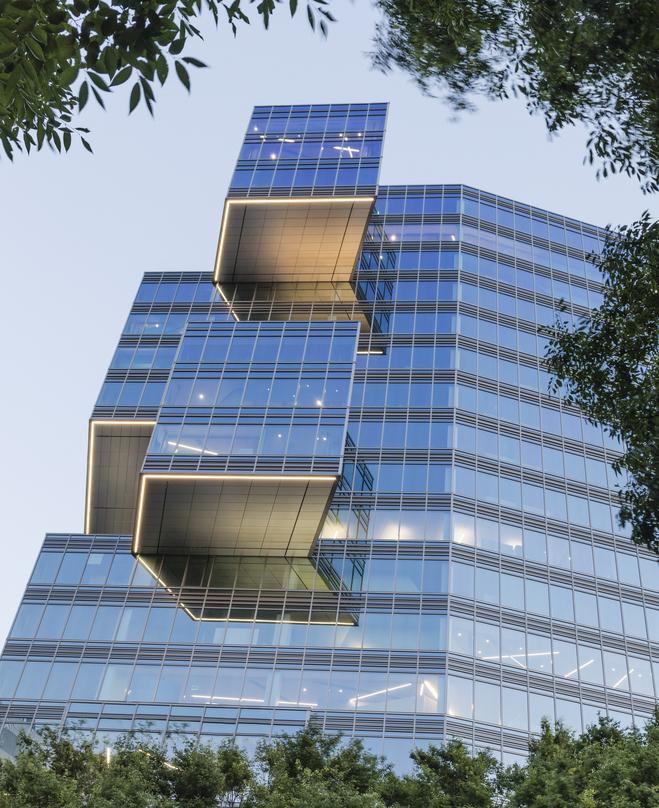 side view five interlocking bars create a series of cantilevers Akamai Headquarters building