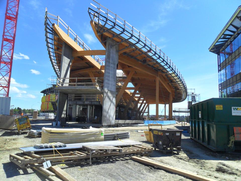 The structure of the Commons is composed of glulam columns and beams with a CLT deck. Through an integrated design-assist process, the forms and construction methods were optimized with input from the entire design and construction team, including the heavy timber fabricators and installers.