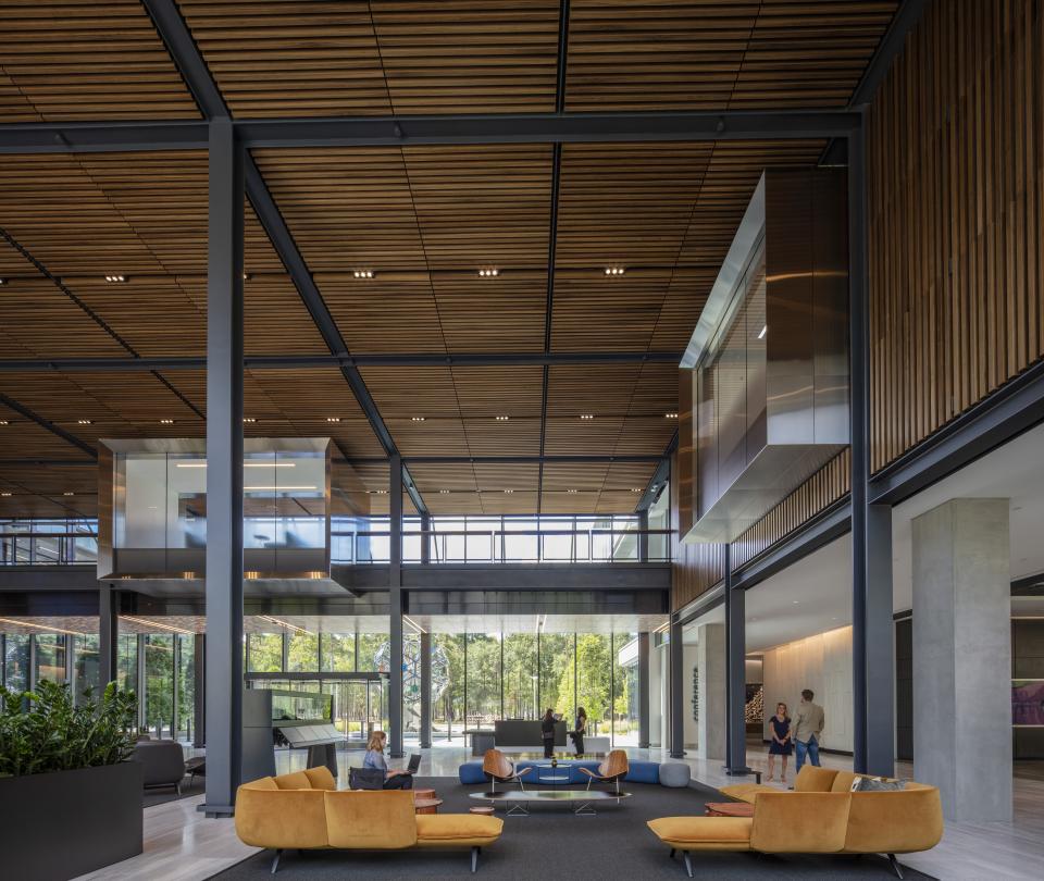 Interior architecture of the lobby at Hewlett Packard Enterprise
